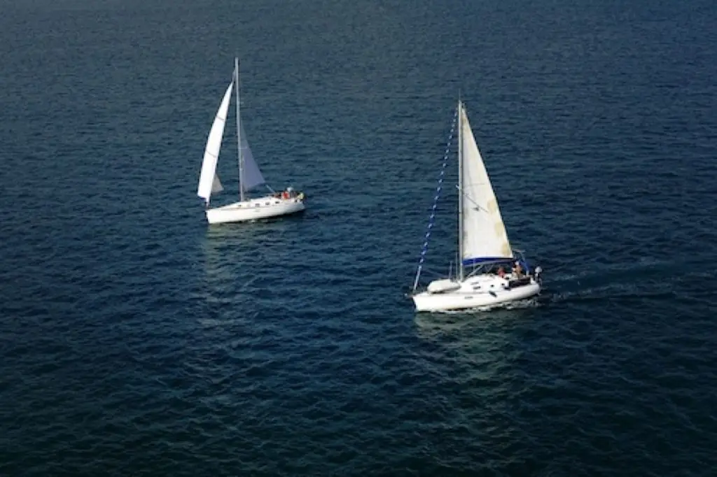 brighton-boating-learn-to-sail-powerboat-boat-day-trips-fro-brighton-marina-41