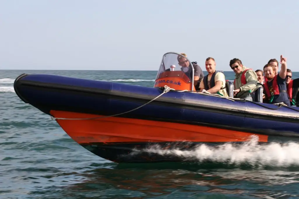 Power boat instructor course